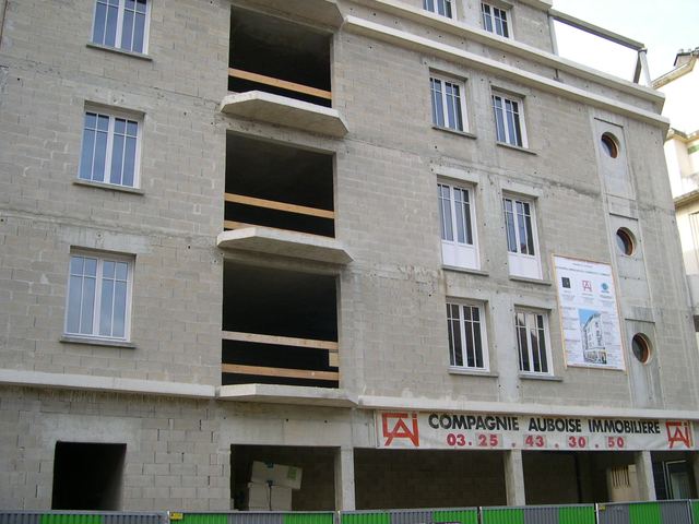  construction d'immeuble, rue Raymond Poincaré